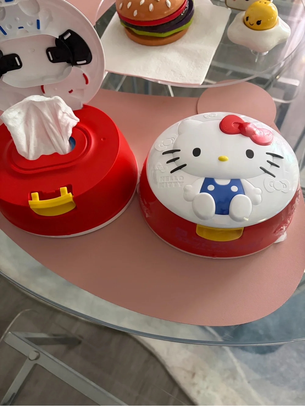 Hello Kitty Wet Wipes Dispenser